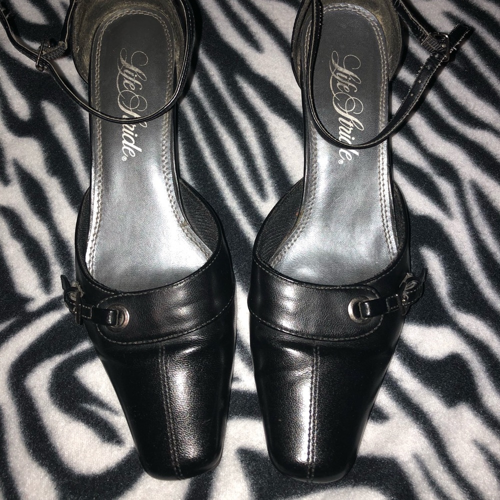 Life stride 8 1/2 black chunky heel